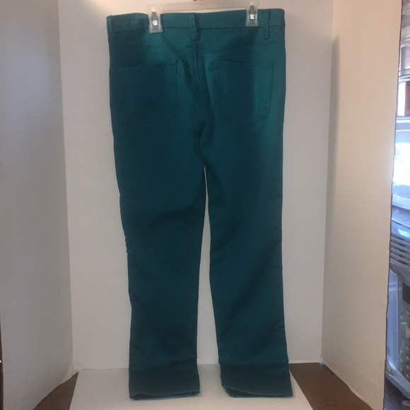 CELEBRITY GOLD SIZE 6 STRAIGHT LEG CASUAL PANTS. - Picture 2 of 3